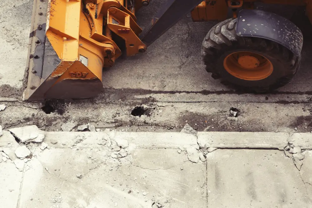 Foundation Repair vs Replacement